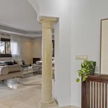 Expansive villa with unique architecture in the exclusive development of Los Arqueros Golf & Country Club, Benahavis Picture 16