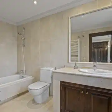 Expansive villa with unique architecture in the exclusive development of Los Arqueros Golf & Country Club, Benahavis Picture 27