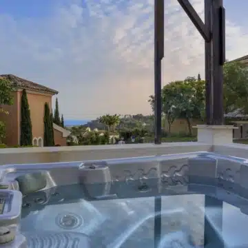 Expansive villa with unique architecture in the exclusive development of Los Arqueros Golf & Country Club, Benahavis Picture 29
