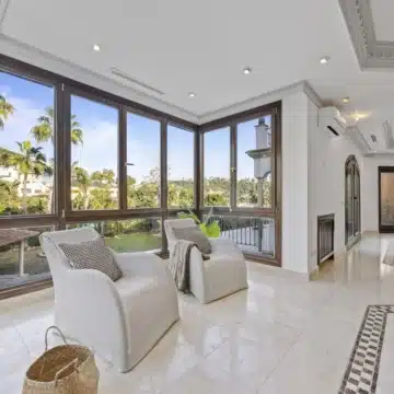 Expansive villa with unique architecture in the exclusive development of Los Arqueros Golf & Country Club, Benahavis Picture 11