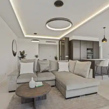 Three bedroom apartment positioned on the serene hills of Altos de la Quinta, Benahavis Picture 0