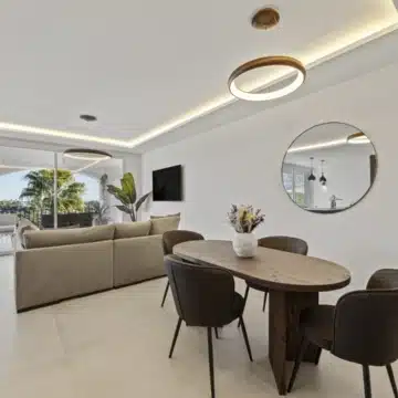 Three bedroom apartment positioned on the serene hills of Altos de la Quinta, Benahavis Picture 10