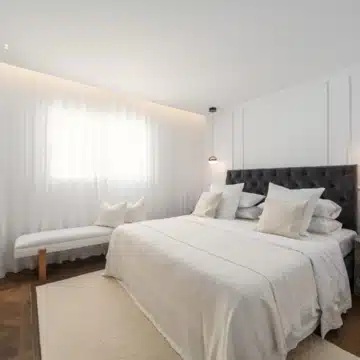 Magnificent frontline beach apartment with sea views in Coral beach, Marbella Golden Mile Picture 14