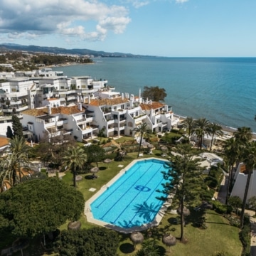 Magnificent frontline beach apartment with sea views in Coral beach, Marbella Golden Mile Picture 26