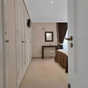 Seaside 2-bedroom groundfloor apartment on the Dominion Beach in Estepona Picture 22