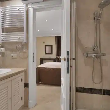 Seaside 2-bedroom groundfloor apartment on the Dominion Beach in Estepona Picture 32