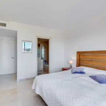 Spacious and bright home in the heart of Nueva Andalucía, Marbella Picture 29