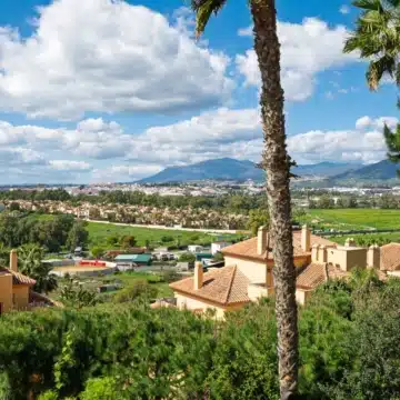 Exceptional 2-bedroom apartment in the prestigious Cumbres del Rodeo community of Nueva Andalucía Picture 21