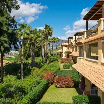 Exceptional 2-bedroom apartment in the prestigious Cumbres del Rodeo community of Nueva Andalucía Picture 22