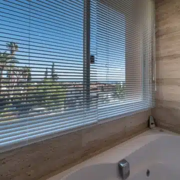Spacious and bright home in the heart of Nueva Andalucía, Marbella Picture 36