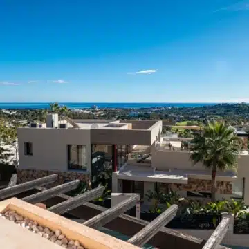 Spacious and bright home in the heart of Nueva Andalucía, Marbella Picture 43