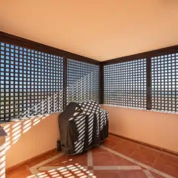 Spacious and bright home in the heart of Nueva Andalucía, Marbella Picture 47