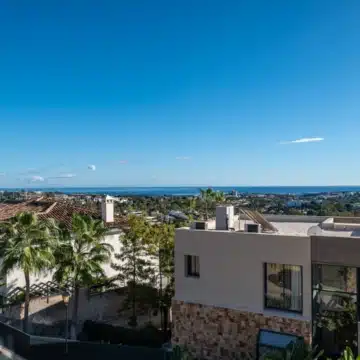 Spacious and bright home in the heart of Nueva Andalucía, Marbella Picture 50
