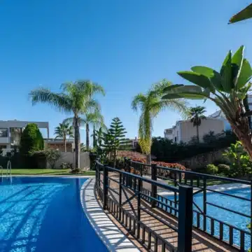 Spacious and bright home in the heart of Nueva Andalucía, Marbella Picture 69