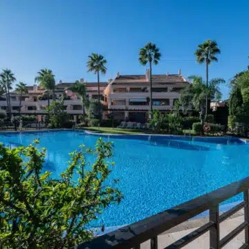Spacious and bright home in the heart of Nueva Andalucía, Marbella Picture 74