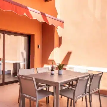 Newly renovated three-bedroom apartment in the prestigious La Alzambra, Nueva Andalucía Picture 17