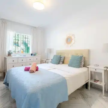 Groundfloor apartment nestled in the gated community of Senorio de Gonzaga, Nueva Andalucia Picture 1
