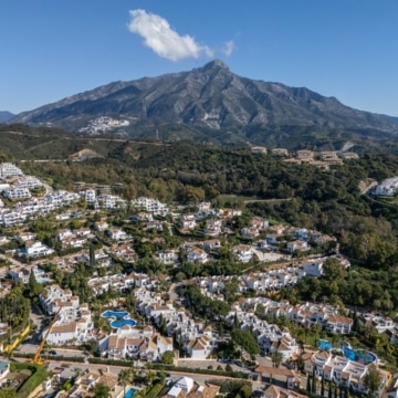 Groundfloor apartment nestled in the gated community of Senorio de Gonzaga, Nueva Andalucia Picture 15