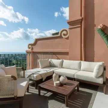 Scandinavian designed beautiful 4-bedroom duplex apartment in Monte Halcones, Benahavis Picture 2