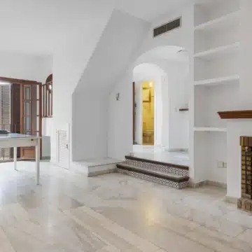 Cozy frontline beach 2-bedroom townhouse in Bahía Azul, Estepona West Picture 3