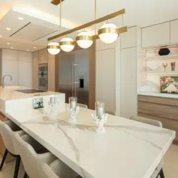Beachfront luxury duplex penthouse within prestigious Puente Romano Resort, Marbella Golden Mile Picture 28