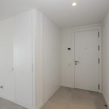 Brand new penthouse with panoramic views in the exclusive Vanian Views residential complex in Selwo, Estepona Picture 5