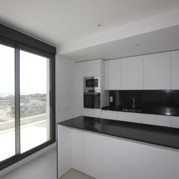 Brand new penthouse with panoramic views in the exclusive Vanian Views residential complex in Selwo, Estepona Picture 14