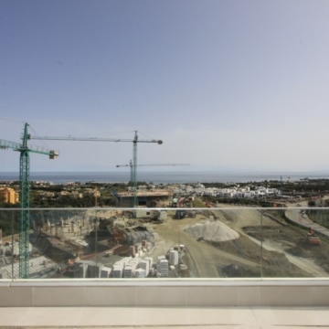 Brand new penthouse with panoramic views in the exclusive Vanian Views residential complex in Selwo, Estepona Picture 13