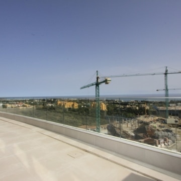 Brand new penthouse with panoramic views in the exclusive Vanian Views residential complex in Selwo, Estepona Picture 24
