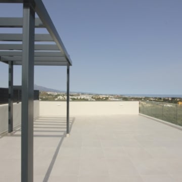 Brand new penthouse with panoramic views in the exclusive Vanian Views residential complex in Selwo, Estepona Picture 36