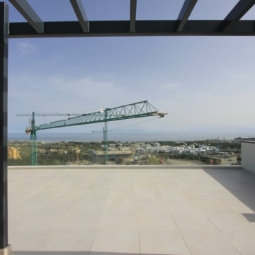 Brand new penthouse with panoramic views in the exclusive Vanian Views residential complex in Selwo, Estepona Picture 40