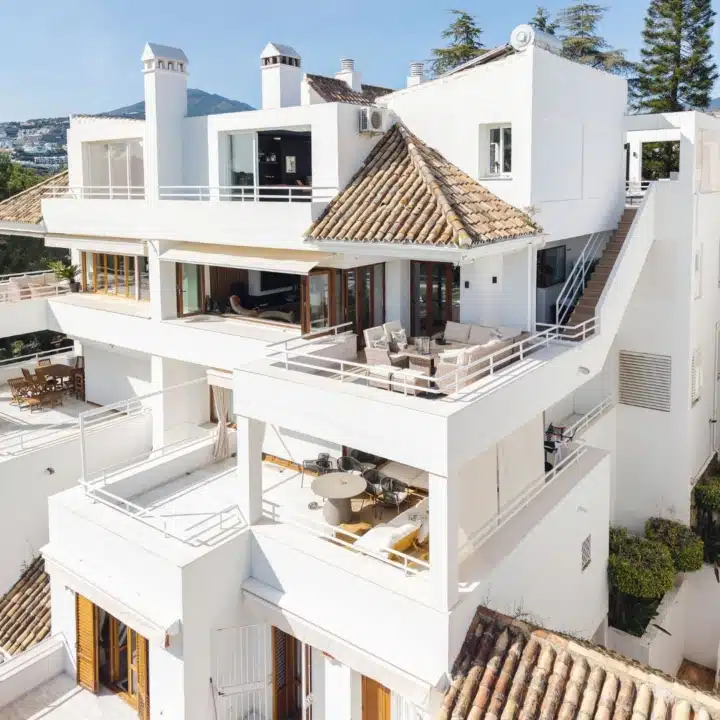 Frontline golf penthouse offering breathtaking views of the sea and golf in Alcores del Golf, Nueva Andalucia Picture