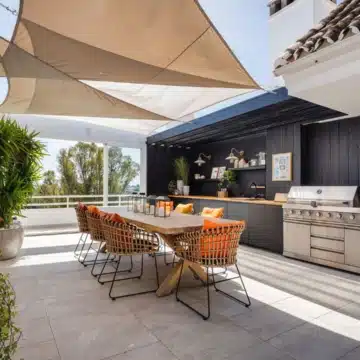 Frontline golf penthouse offering breathtaking views of the sea and golf in Alcores del Golf, Nueva Andalucia Picture 0