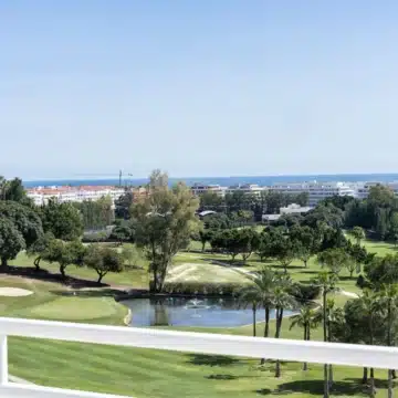 Frontline golf penthouse offering breathtaking views of the sea and golf in Alcores del Golf, Nueva Andalucia Picture 20