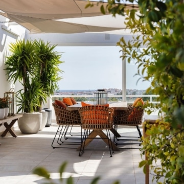Frontline golf penthouse offering breathtaking views of the sea and golf in Alcores del Golf, Nueva Andalucia Picture 28
