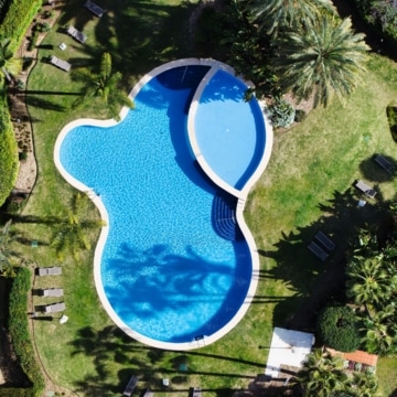 Frontline golf penthouse offering breathtaking views of the sea and golf in Alcores del Golf, Nueva Andalucia Picture 31
