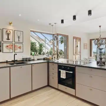 Frontline golf penthouse offering breathtaking views of the sea and golf in Alcores del Golf, Nueva Andalucia Picture 5