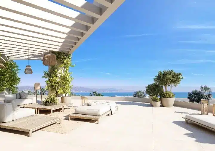 Termica Beach – Beachfront 3-bedroom apartment with stunning sea views in Malaga Picture