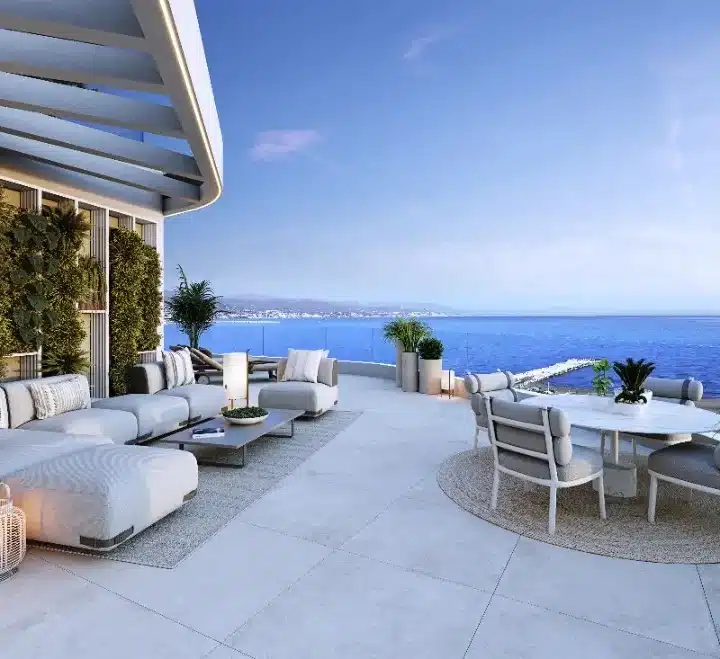 Termica Beach – Beachfront 4-bedroom duplex penthouse with breathtaking mountain and sea views in Malaga Picture