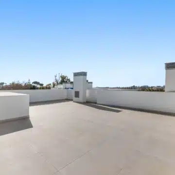 Semi-detached 3-bedroom villa in the heart of Guadalmina, San Pedro de Alacantara Picture 17