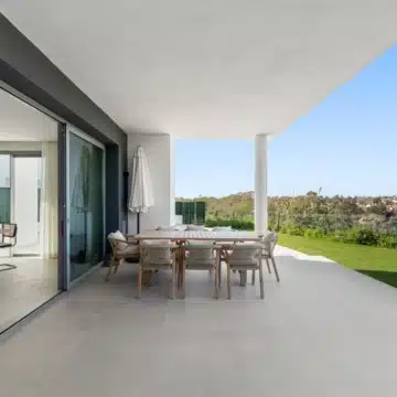 Semi-detached 3-bedroom villa in the heart of Guadalmina, San Pedro de Alacantara Picture 13