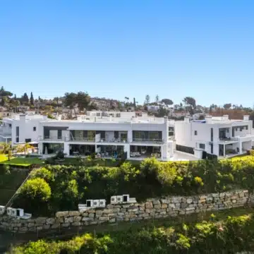 Semi-detached 3-bedroom villa in the heart of Guadalmina, San Pedro de Alacantara Picture 22