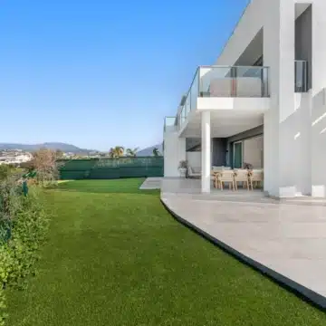 Semi-detached 3-bedroom villa in the heart of Guadalmina, San Pedro de Alacantara Picture 36