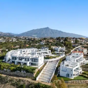 Semi-detached 3-bedroom villa in the heart of Guadalmina, San Pedro de Alacantara Picture 23