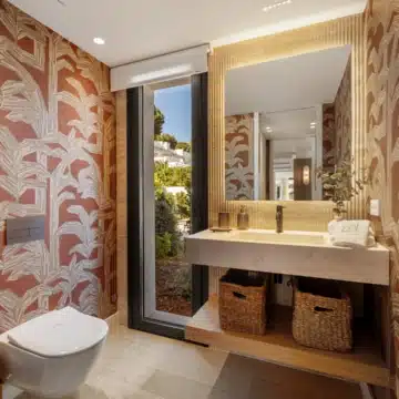 Enchanting villa with fascinating architecture nestled in Aloha, Nueva Andalucia Picture 23