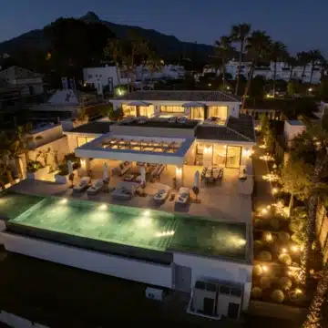 Enchanting villa with fascinating architecture nestled in Aloha, Nueva Andalucia Picture 47