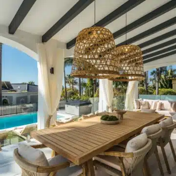 Contemporary villa in the prestigious gated community of Altos Reales, Marbella Golden Mile Picture 1