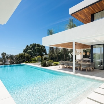 Contemporary villa with panoramic sea views in Lomas de La Quinta, Benahavis Picture 21