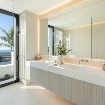 Luxurious 7-bedroom villa in the highly sought-after Monte Halcones, Benahavis Picture 20