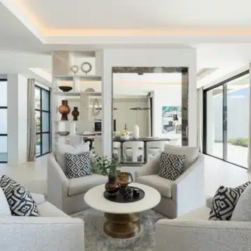 Luxurious 7-bedroom villa in the highly sought-after Monte Halcones, Benahavis Picture 5